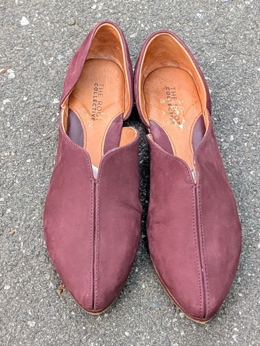 The Root Collective Slip On Flats (EUC)